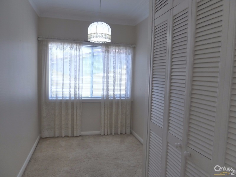 18 Mercury Street, Wollongong NSW 2500