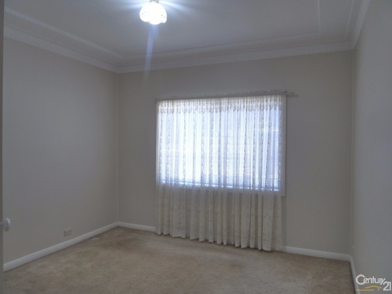 18 Mercury Street, Wollongong NSW 2500