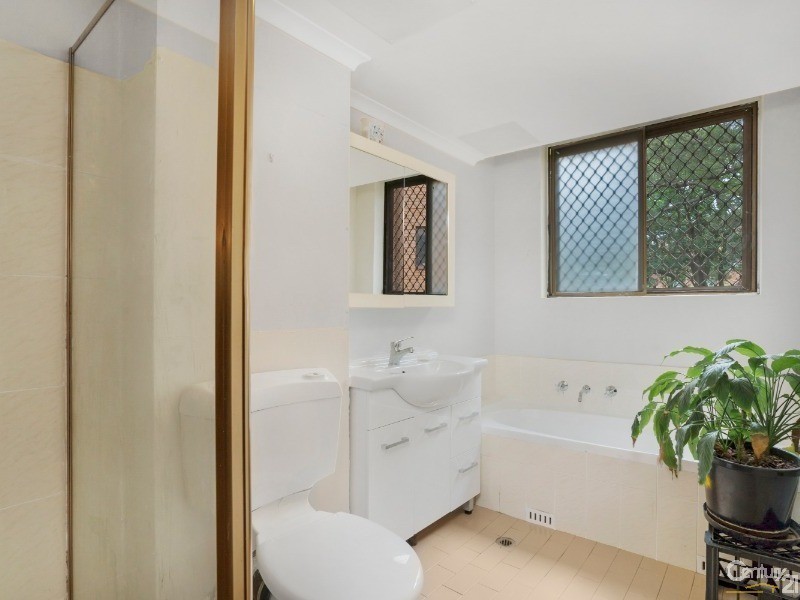 61/94-100 Flora Street, Sutherland NSW 2232