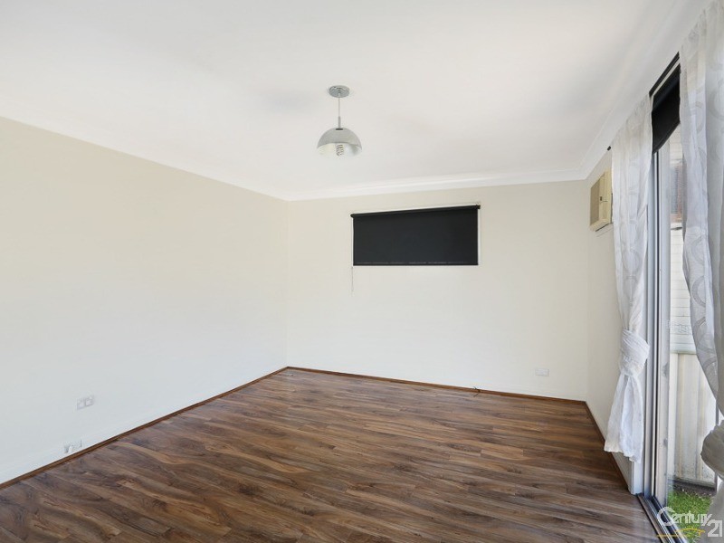 139 Gladstone Ave, Coniston NSW 2500