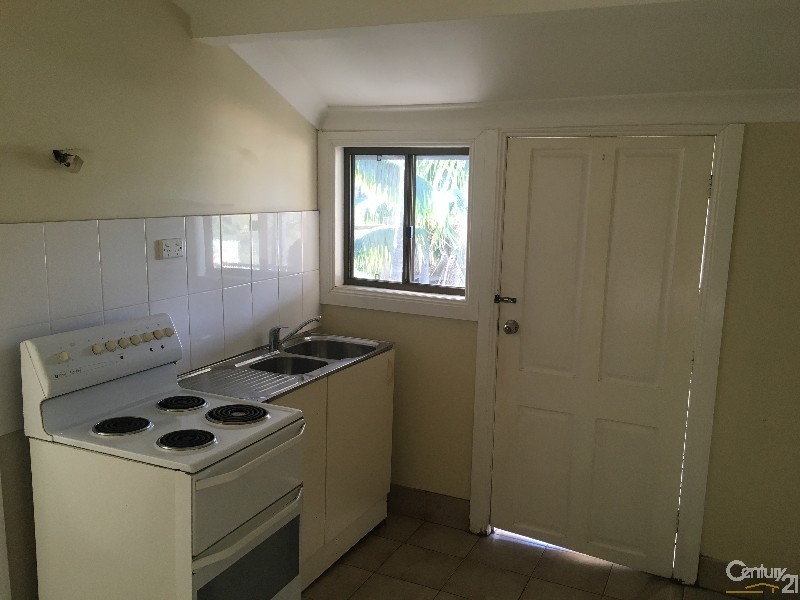 1/53 Lake Ave, Cringila NSW 2502