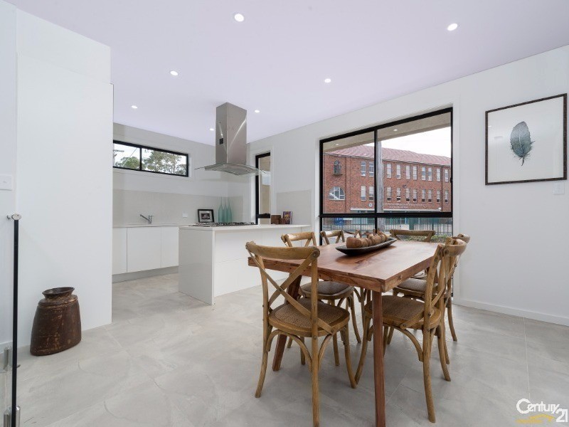 3/1-9 Woodlawn Ave, Mangerton NSW 2500