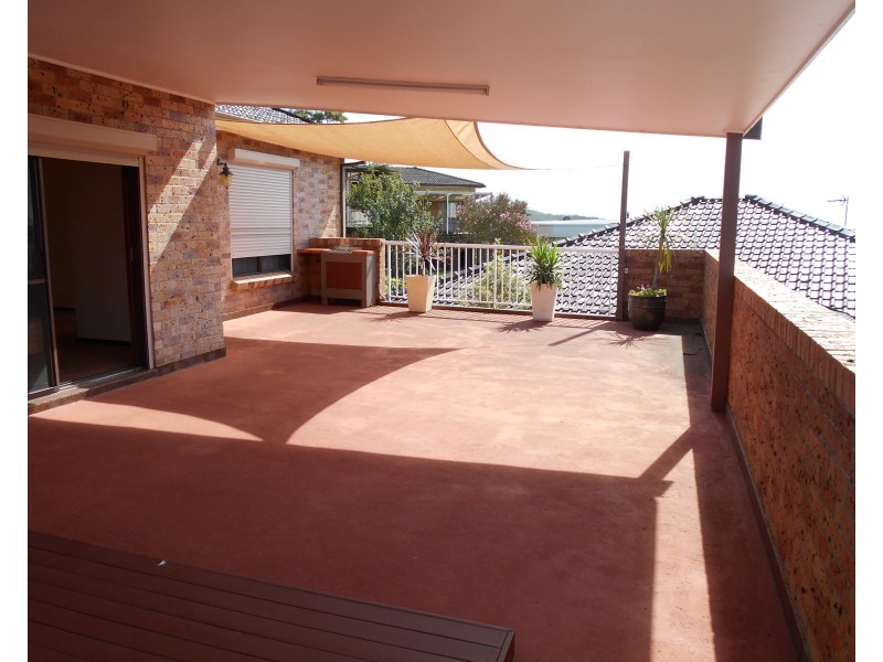 22 Arvenis Crescent, Balgownie NSW 2519