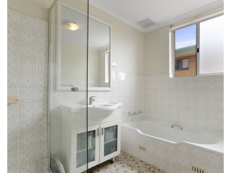 1/9  Underwood Street, Corrimal NSW 2518