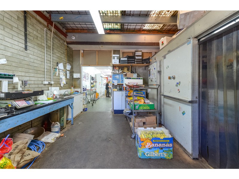 104 Kalandar Street, Nowra NSW 2541