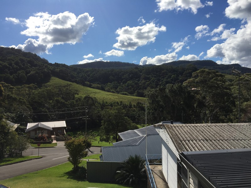 3 Bradley Avenue, Mount Kembla NSW 2526