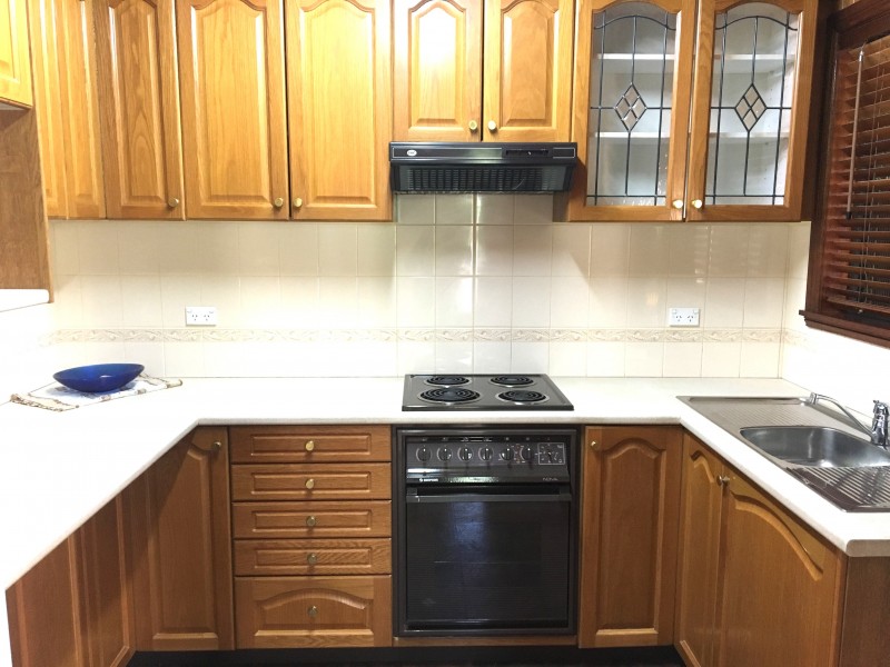 3 Bradley Avenue, Mount Kembla NSW 2526