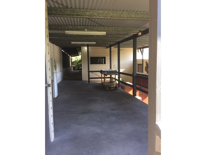 3 Bradley Avenue, Mount Kembla NSW 2526