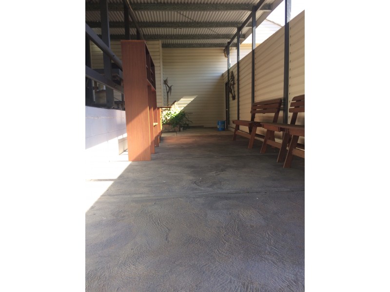 3 Bradley Avenue, Mount Kembla NSW 2526