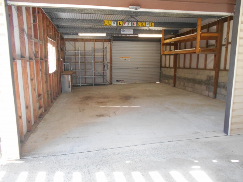 3 Bradley Avenue, Mount Kembla NSW 2526