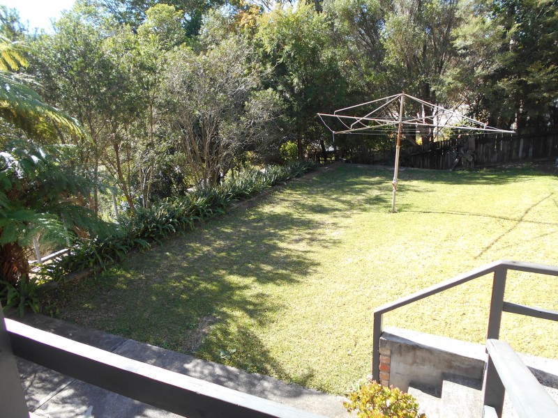 3 Bradley Avenue, Mount Kembla NSW 2526