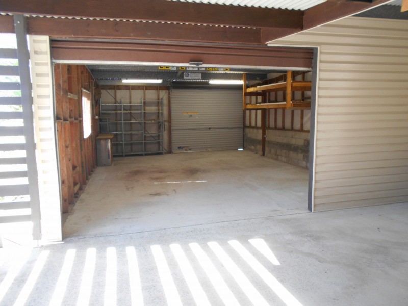 3 Bradley Avenue, Mount Kembla NSW 2526