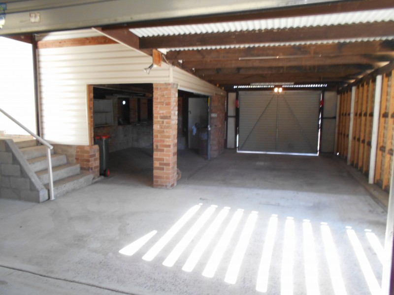 3 Bradley Avenue, Mount Kembla NSW 2526