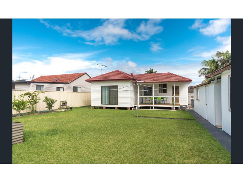 42  Barnes Street, Berkeley NSW 2506