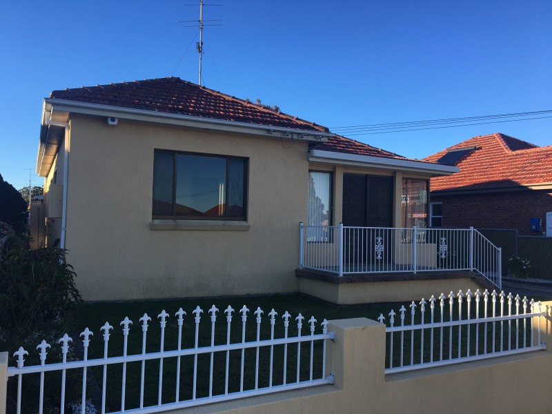 64 Balgownie Road, Balgownie NSW 2519