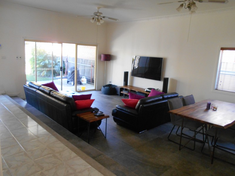 17 Robinson Street, Wollongong NSW 2500