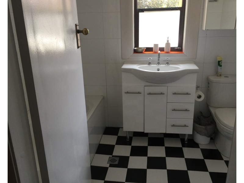 24 Stuart Road, Warrawong NSW 2502