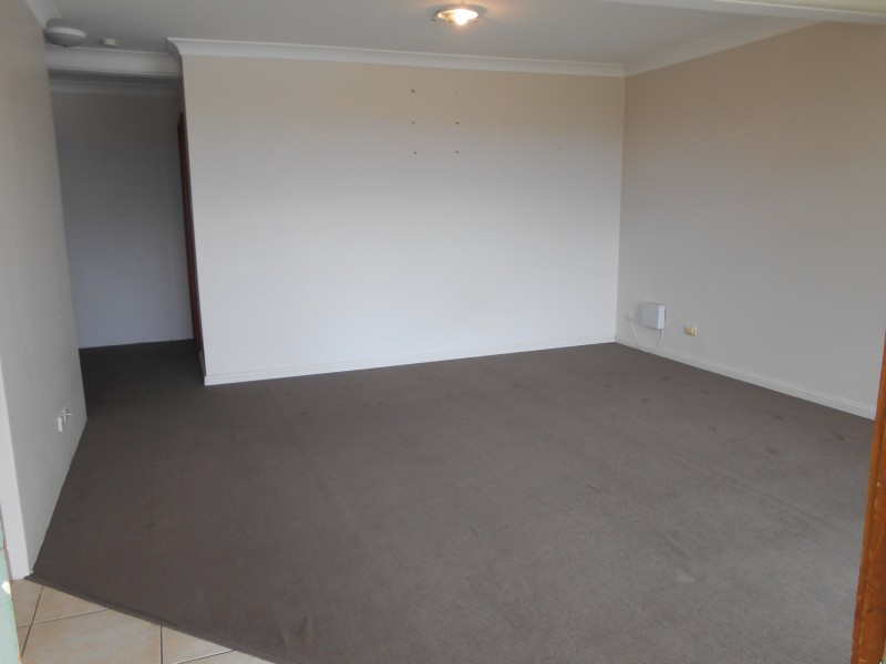 2/46 Tait Ave, Kanahooka NSW 2530