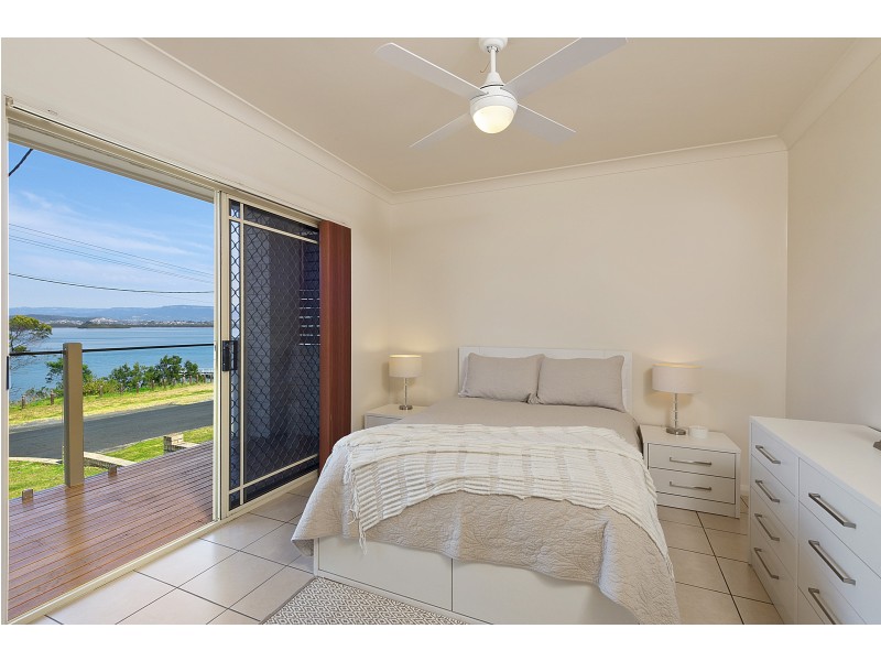 11 Wollamai Cr, Berkeley NSW 2506