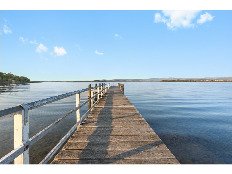 11 Wollamai Cr, Berkeley NSW 2506