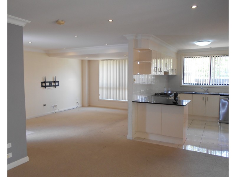 2/12 Cowper Street, Fairy Meadow NSW 2519