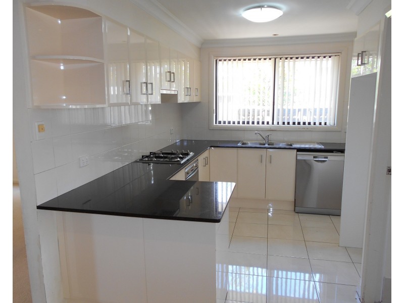 2/12 Cowper Street, Fairy Meadow NSW 2519