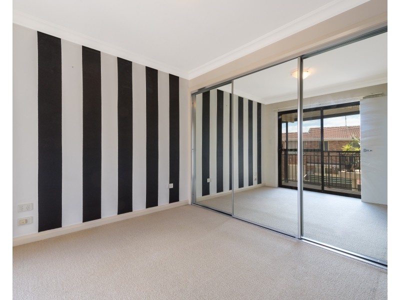 2/12 Cowper Street, Fairy Meadow NSW 2519