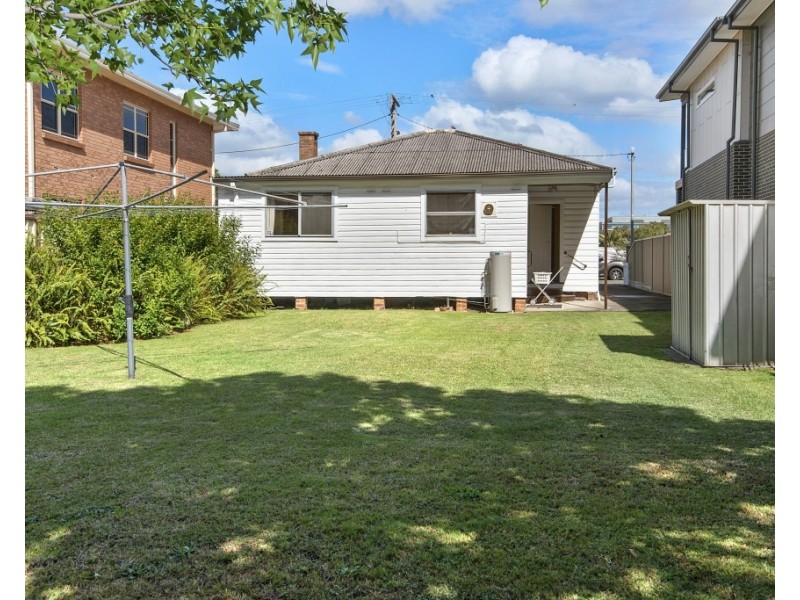 11 Beatson Street, Wollongong NSW 2500