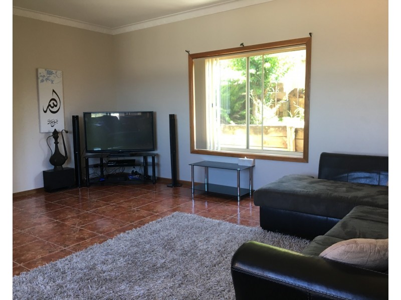 17 Masthead Place, Berkeley NSW 2506