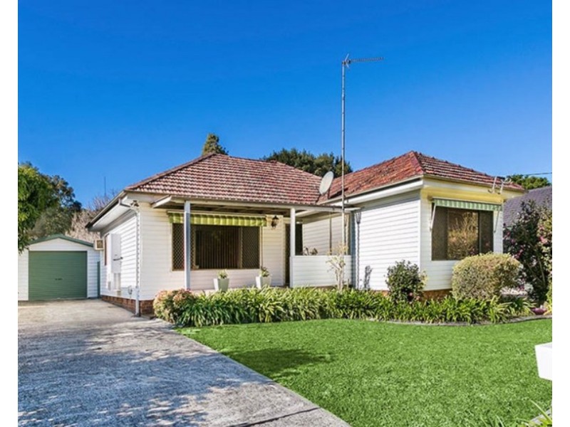 31 Phillips Crescent, Mangerton NSW 2500