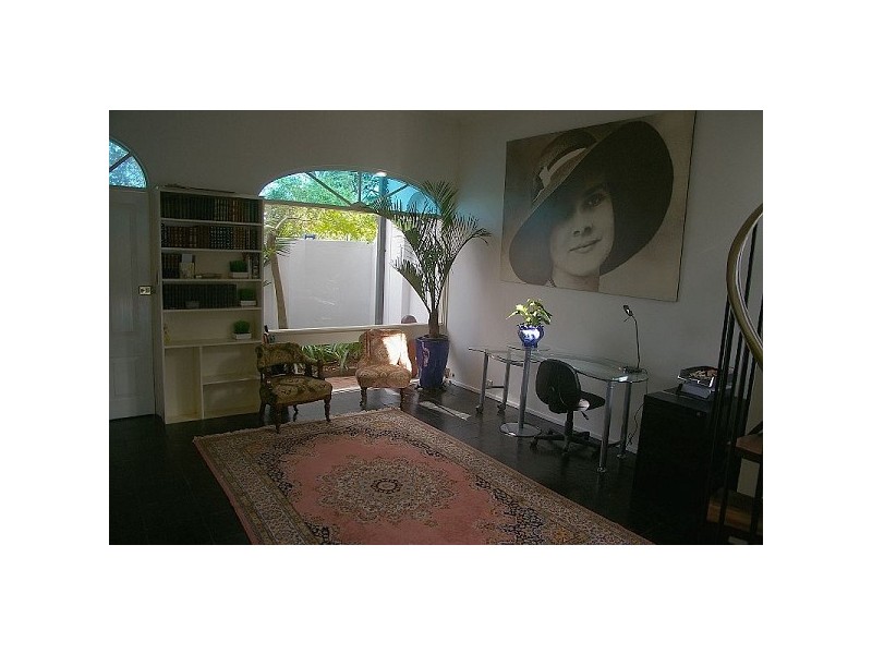 8 Pidcock Street, Camperdown NSW 2050