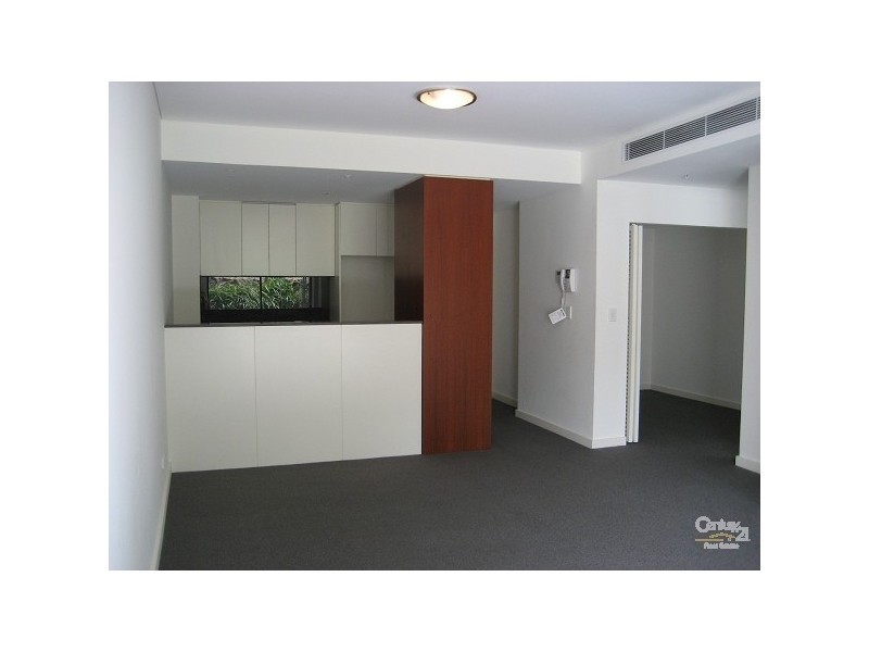 8 BRODIE SPARK DRIVE, Wolli Creek NSW 2205