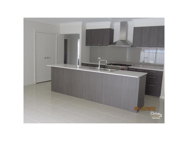 21 Crick Place, Oran Park NSW 2570