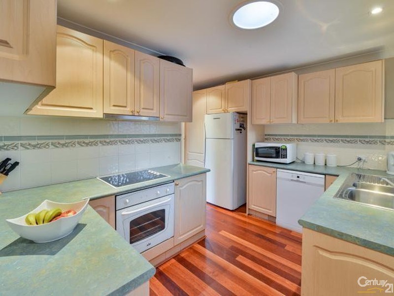 11 Peppercorn Ave, Mount Hunter NSW 2570