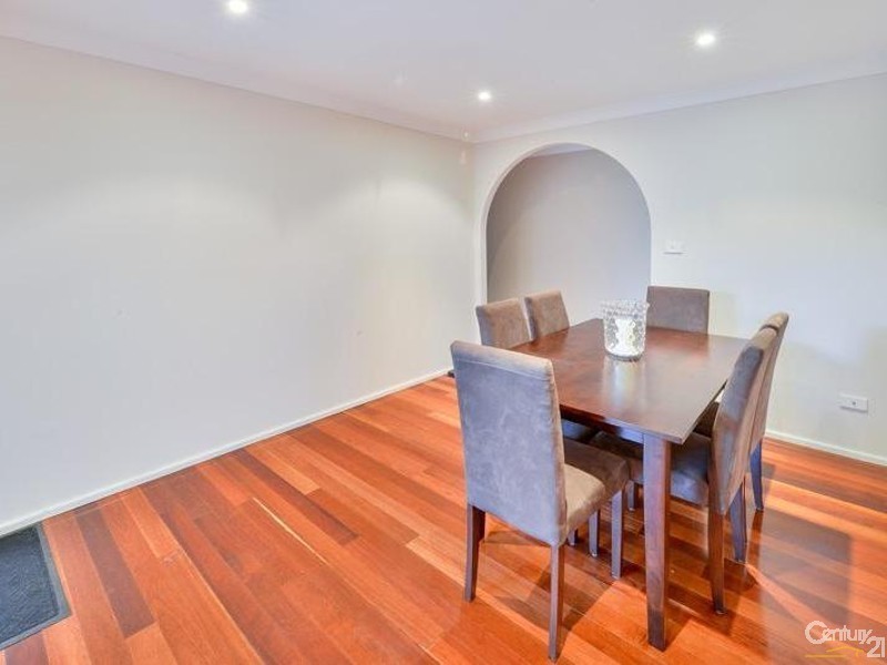 11 Peppercorn Ave, Mount Hunter NSW 2570