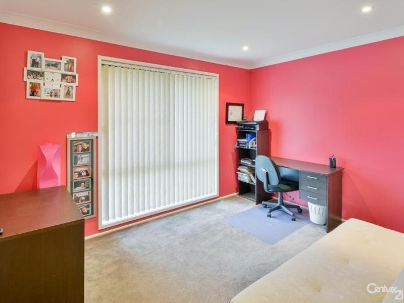 11 Peppercorn Ave, Mount Hunter NSW 2570