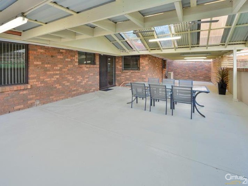 11 Peppercorn Ave, Mount Hunter NSW 2570