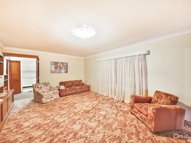 61 Merlin St, The Oaks NSW 2570