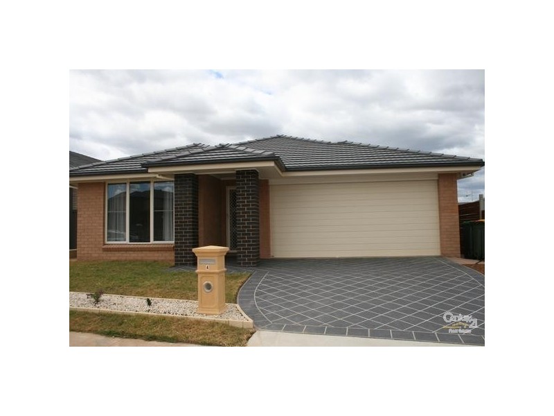 4 Tander street, Oran Park NSW 2570