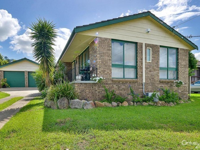 17 Woodland Cres, Narellan NSW 2567