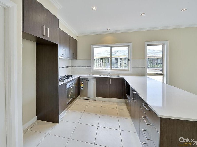 40 Discovery Cct, Gregory Hills NSW 2557