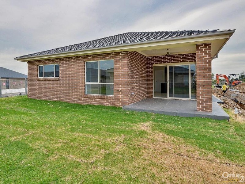 40 Discovery Cct, Gregory Hills NSW 2557
