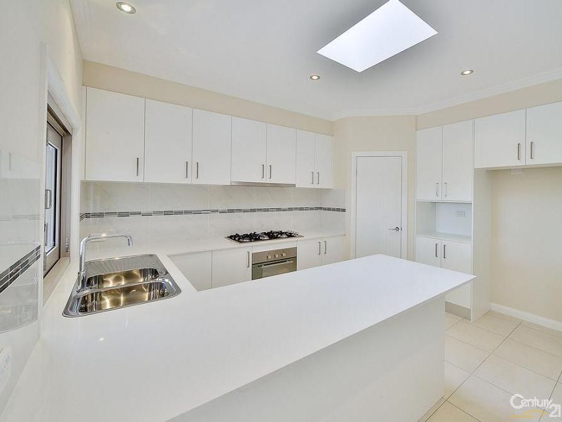 77  Explorer St, Gregory Hills NSW 2557