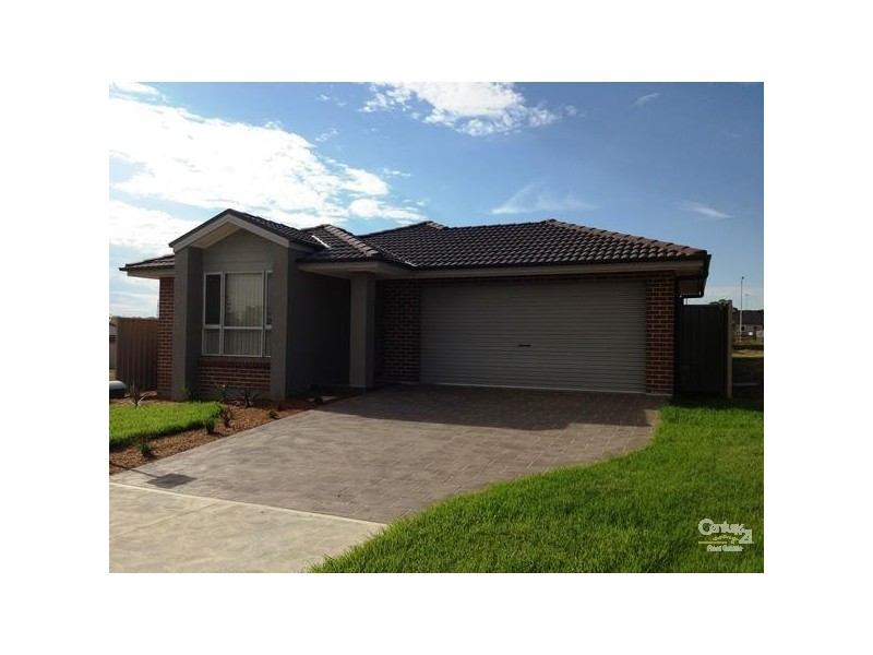 19 Garton Road, Spring Farm NSW 2570