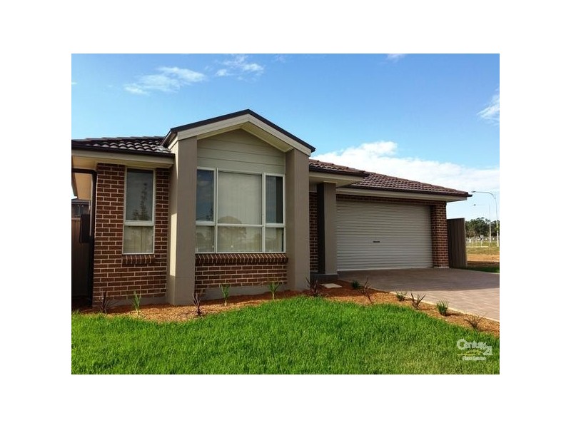 19 Garton Road, Spring Farm NSW 2570