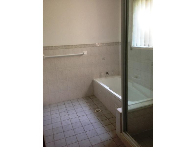 2 Links Way, Narellan NSW 2567