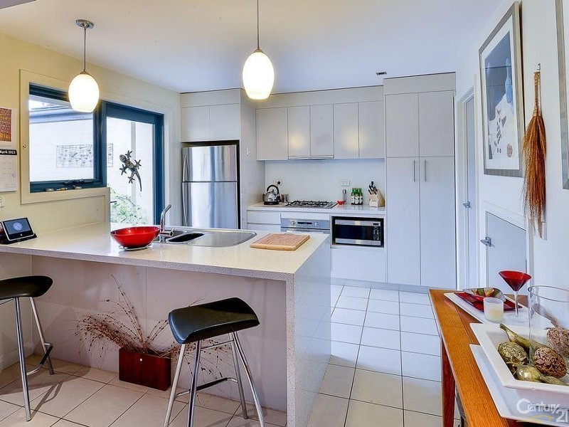 11 Centennial Drive, Campbelltown NSW 2560