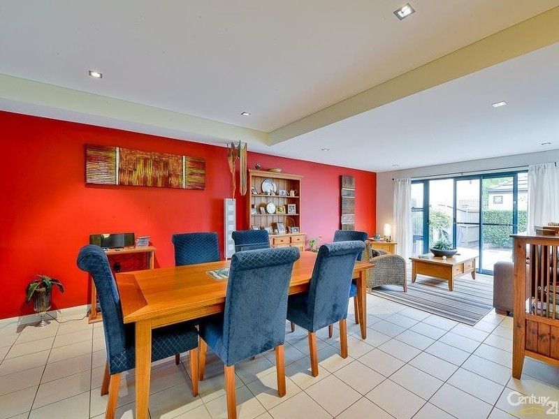 11 Centennial Drive, Campbelltown NSW 2560