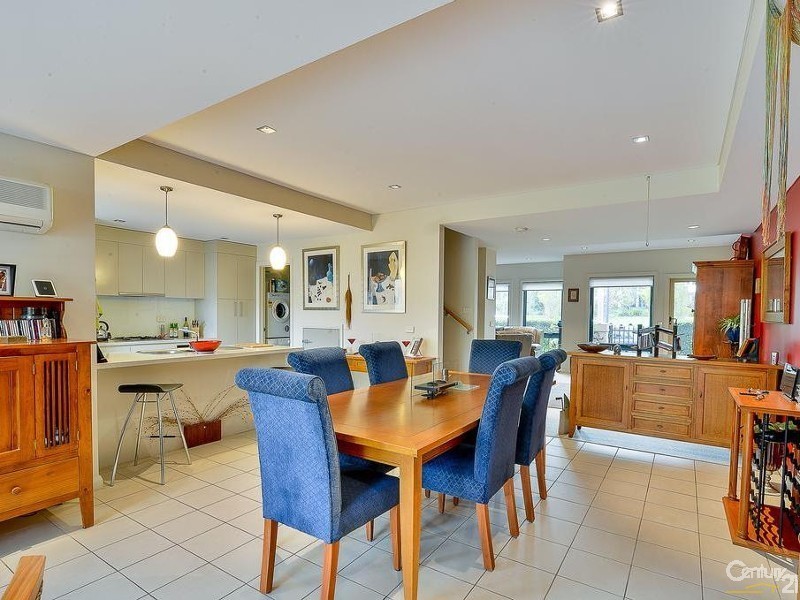 11 Centennial Drive, Campbelltown NSW 2560