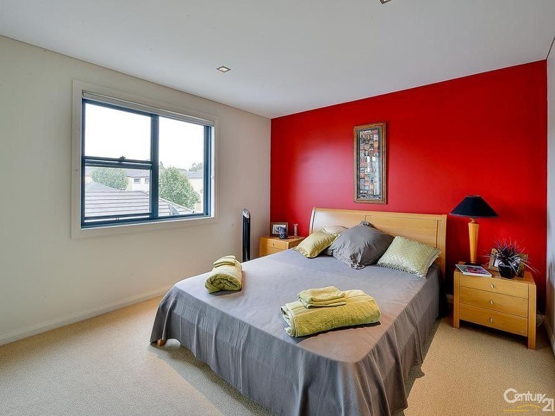 11 Centennial Drive, Campbelltown NSW 2560